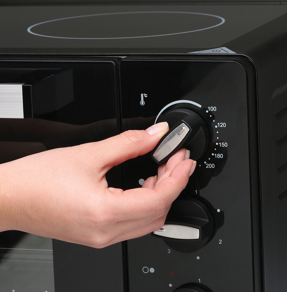 Horno Eléctrico con Anafe Liliana 45 Litros Electrocuccine AO145V – Dapas  Hogar